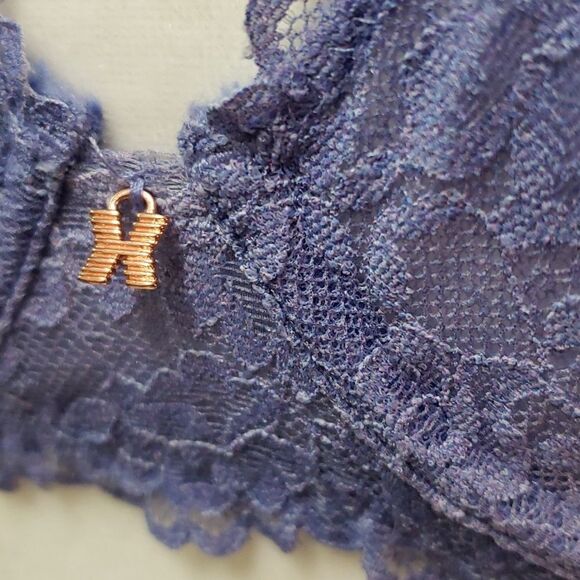 SAVAGE X FENTY Lingerie By Rihanna Violet Lace 32A Bra - Picture 3 of 7